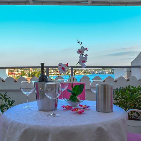 Luxury Apartments Villa Tea Trogir Buitenkant foto