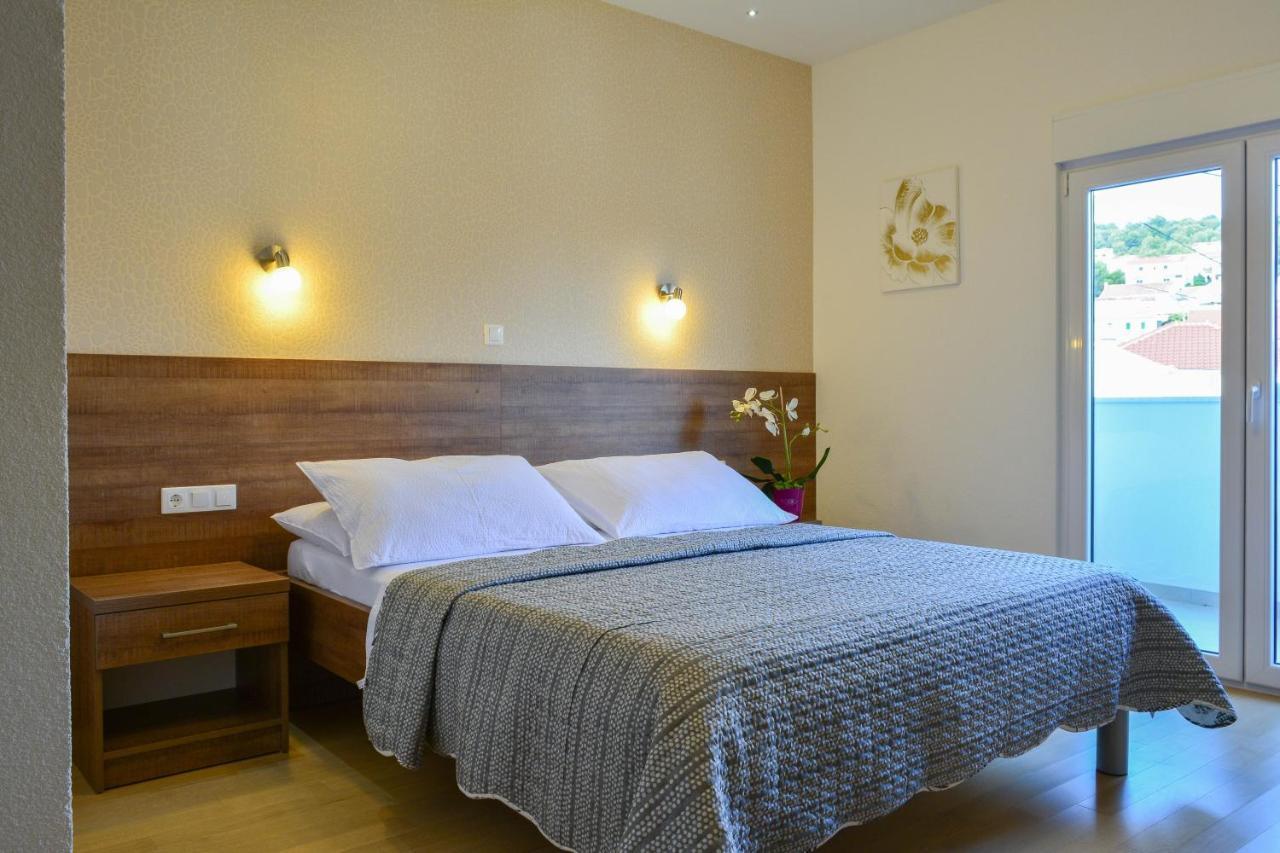 Luxury Apartments Villa Tea Trogir Buitenkant foto