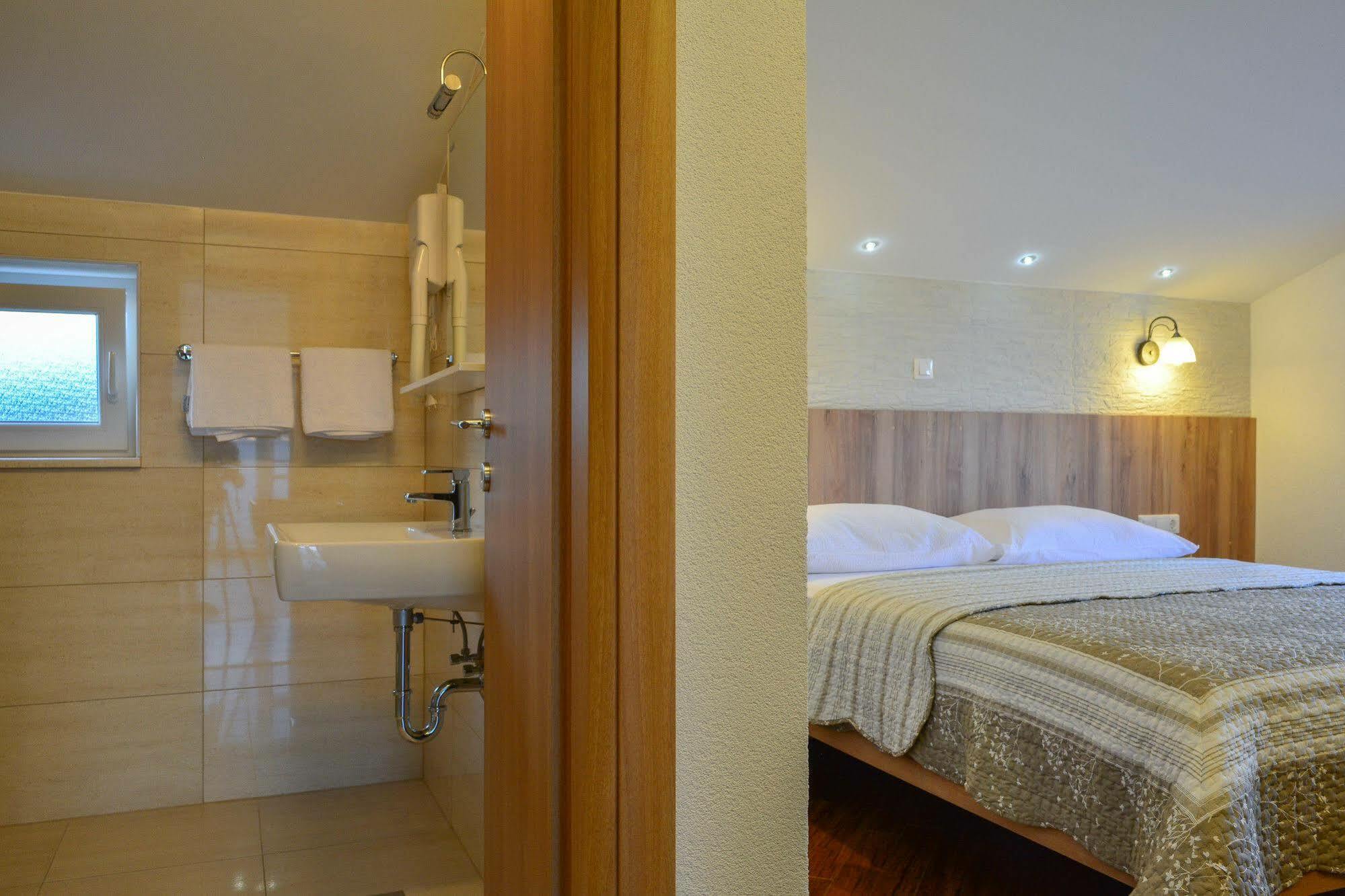 Luxury Apartments Villa Tea Trogir Buitenkant foto