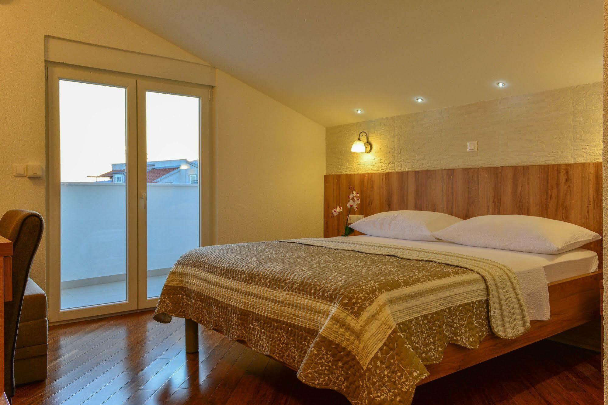 Luxury Apartments Villa Tea Trogir Buitenkant foto