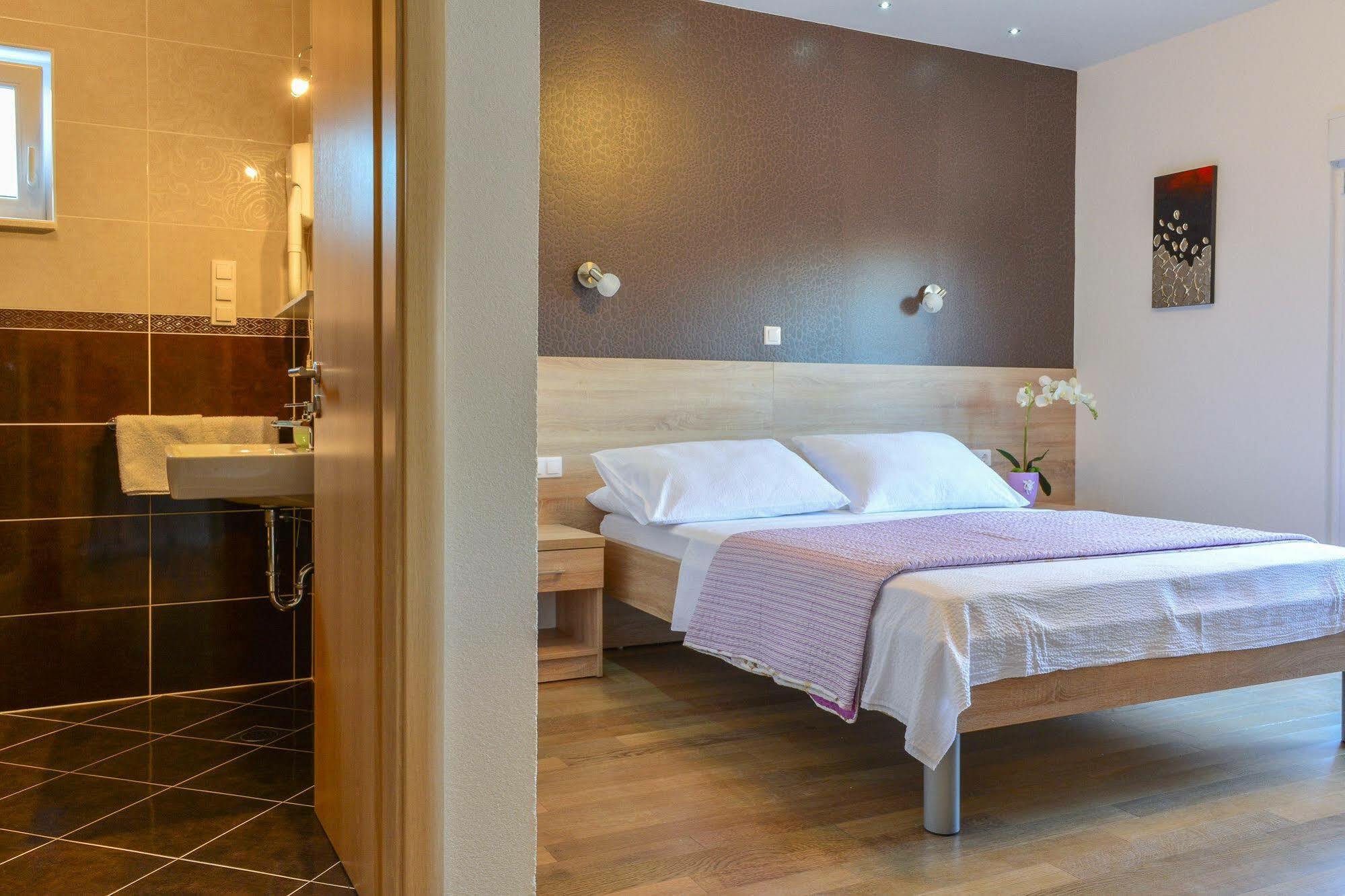 Luxury Apartments Villa Tea Trogir Buitenkant foto